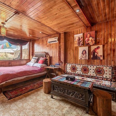 Yi'S Hostel Шангри Ла Екстериор снимка