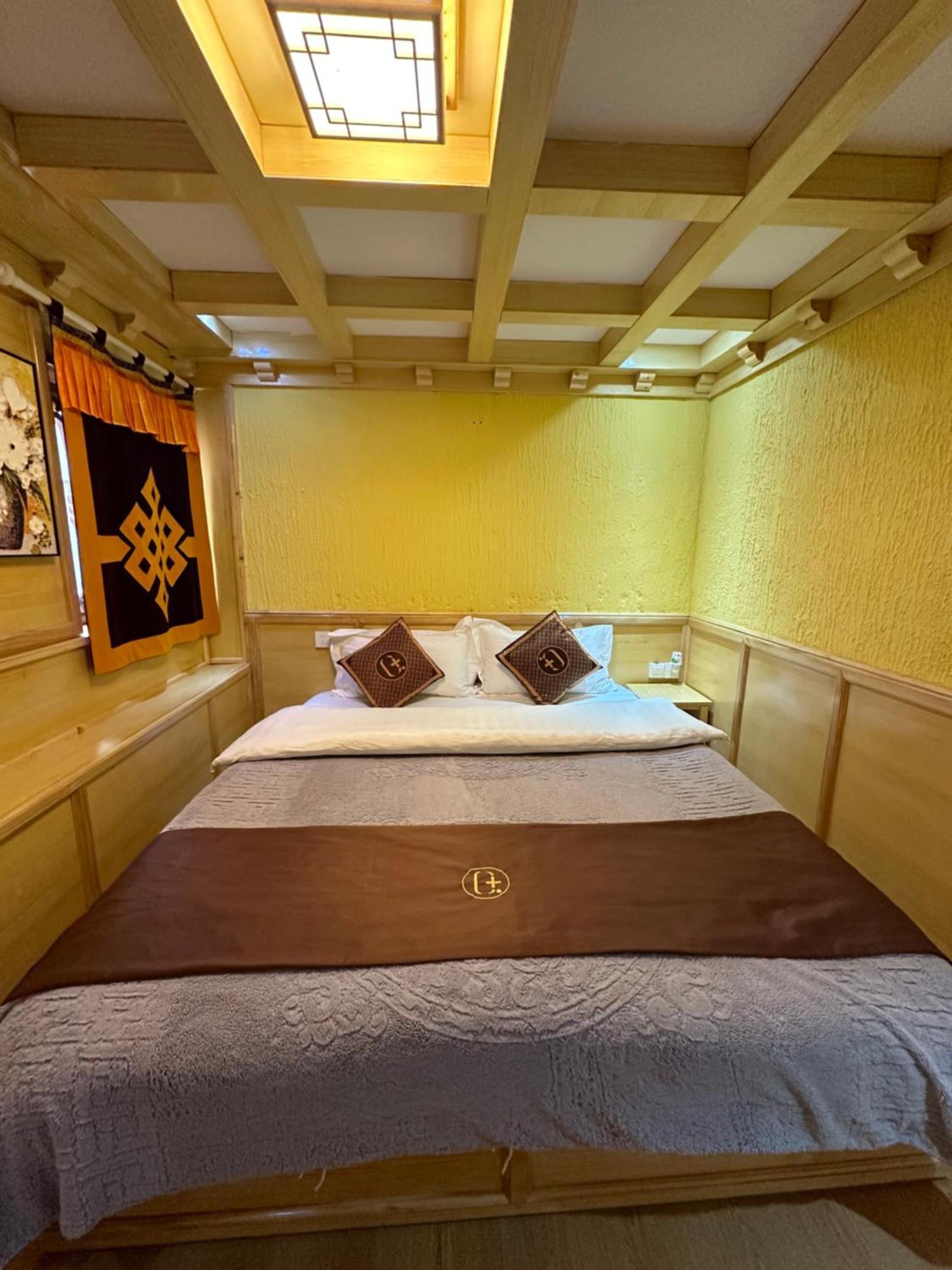 Yi'S Hostel Шангри Ла Екстериор снимка