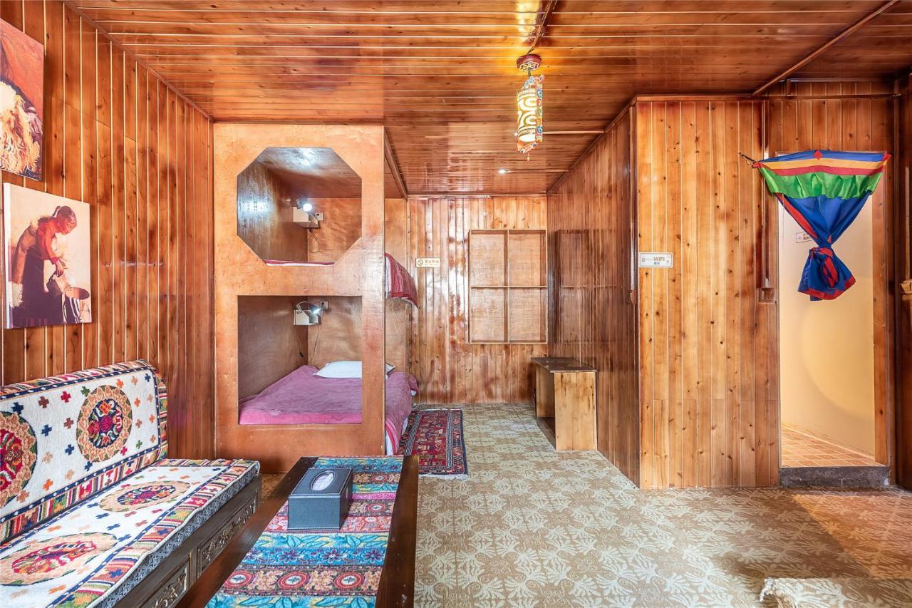 Yi'S Hostel Шангри Ла Екстериор снимка